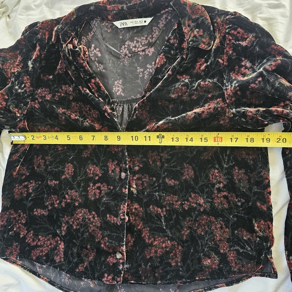 Zara Black and Red Floral Velvet Blouse - Picture 4 of 6
